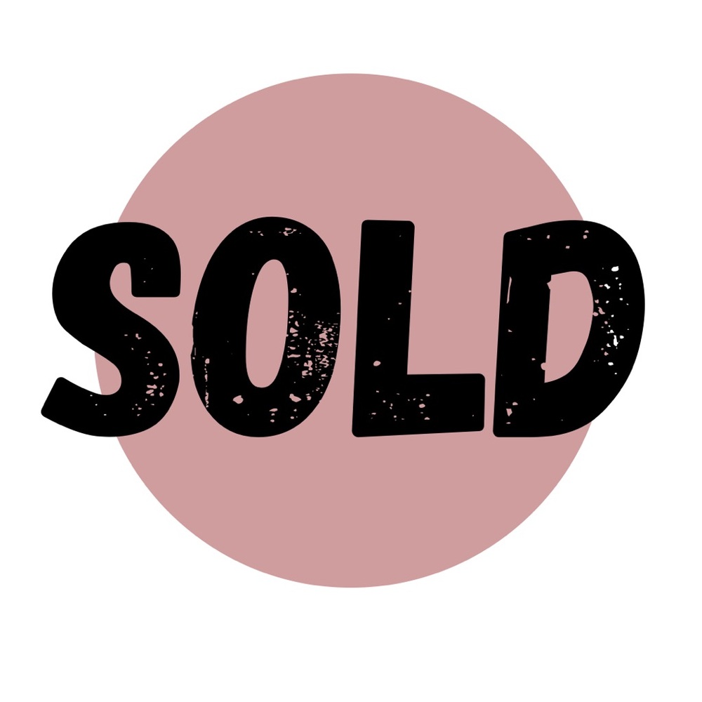 ✨SOLD✨